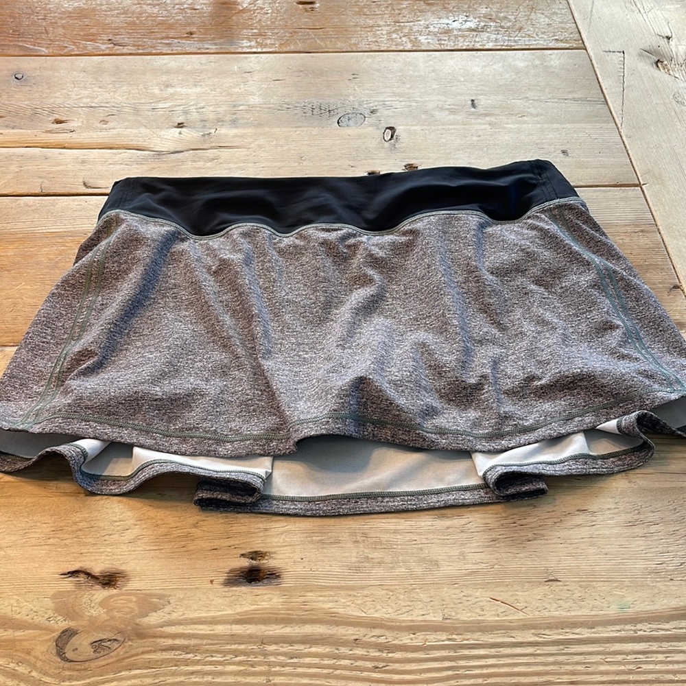 Lululemon pace rival tennis skirt, size 12, regular length.